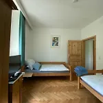 Gaestehaus Am Main Randersacker
